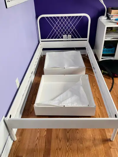 Cadre de lit simple IKEA Nesttun en métal, View more