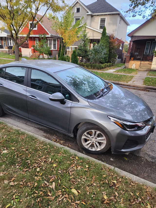 2019 Chevy Cruze 1.4L Turbo LT in Cars & Trucks in Windsor Region - Image 4