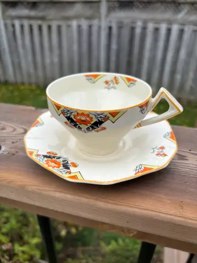 vintage Alfred Meakin "Marigold" teacup & saucer, View more