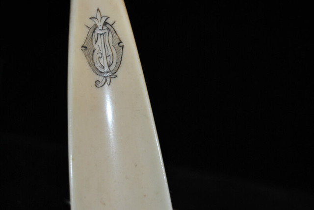 Vintage Shoe Horn 3 X Hook in Arts & Collectibles in Vancouver - Image 4