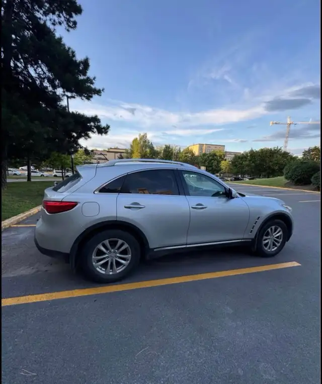 2010 Infiniti FX35 AWD V6