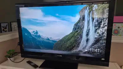 SONY Bravia TV 46" inch KDL 46S5100, View more
