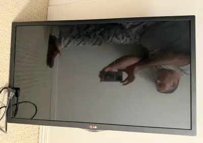 32” LG TV with Wall Mount, View more