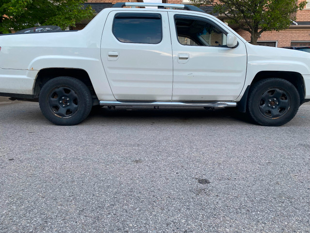 2011 HONDA RIDGELINE in Cars & Trucks in Oshawa / Durham Region - Image 4