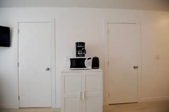 1 beautiful private furnished BR in a 2 BR suite, Joyce Station in Room Rentals & Roommates in Vancouver - Image 4