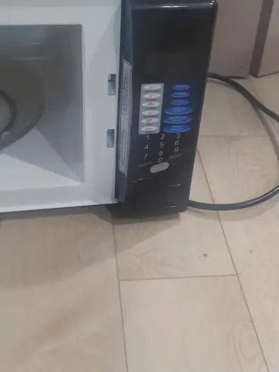 DANBY microwave like new not used much clean ready to use
