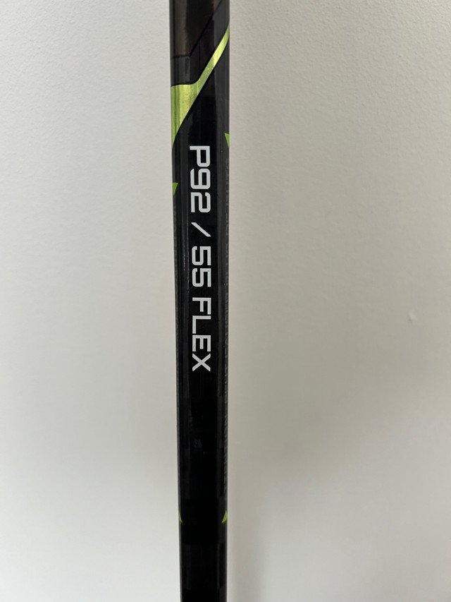 Brand New Bauer Agent RH P92 55 flex in Hockey in Lethbridge