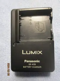 Panasonic Lumix Battery Charger Model DE-A59