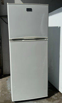 Used fridge 24” Frigidaire Apartment size