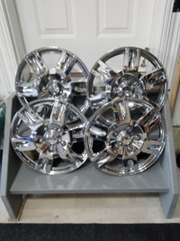 Chrome Look 17" Hubcaps