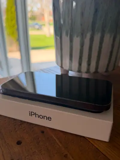 iPhone 14 Pro 1tb, View more