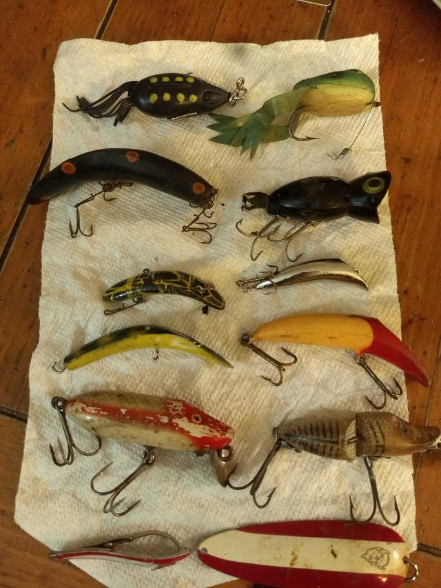 Antique Lures For Sale in Arts & Collectibles in Chatham-Kent