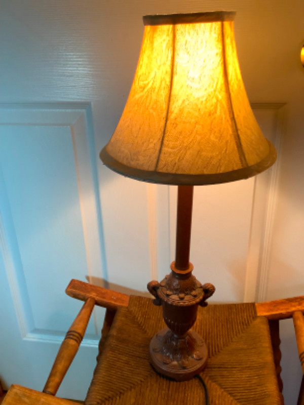 Lovely Vtg Table Lamp w an Ornate Wood Base and Satin Shade  in Indoor Lighting & Fans in Belleville