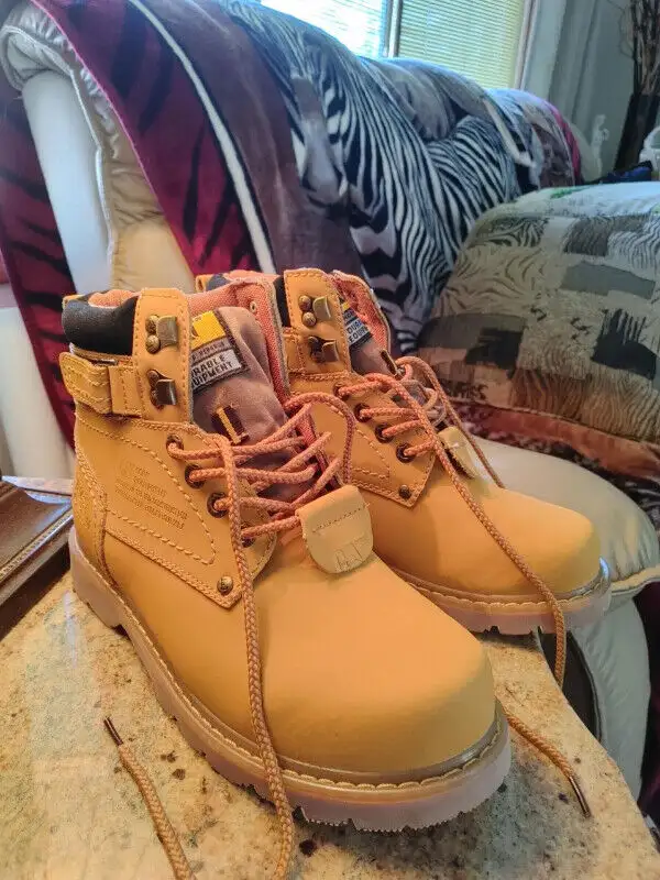 Women's Zara Leather Ankle Boots in Women's - Shoes in St. Catharines - Image 10