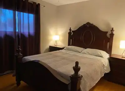 Ensemble de chambre à coucher complet, View more