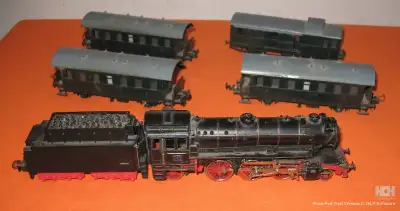 HO Marklin / FLEISCHMANN Engine #23014 --2-6-2 Four Coach Car - Run on same gauge track as Hornby El...