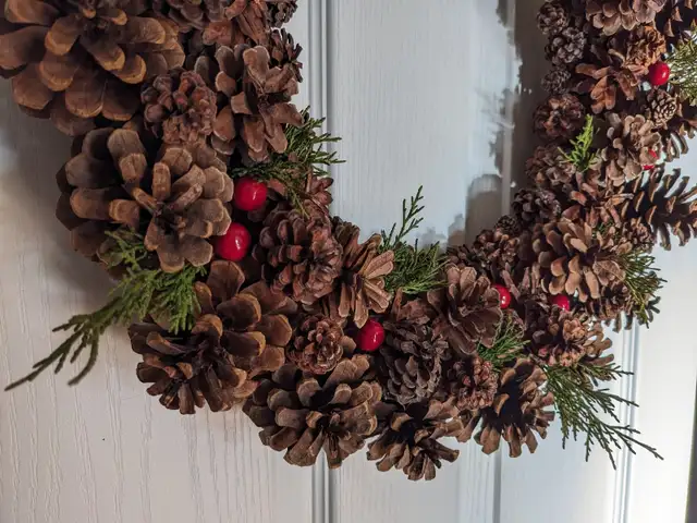 NEW 18" Pinecone Wreath64363194185089121