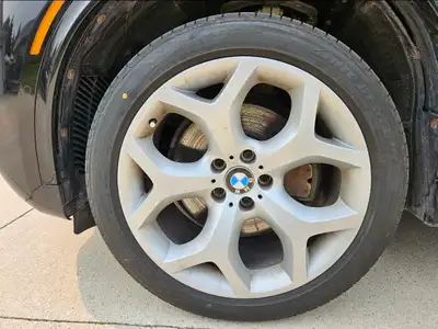 4 Bridgestone DUELER H/P SPORT RUN-FLAT 2 Rear - size: 315/35R20 2 Front - size: 275/40R20 Rims were...