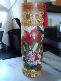 Decorative bottle holder