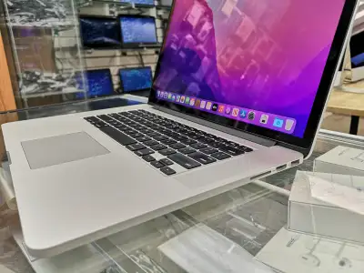 Apple Macbook Pro 15 Inch i7, View more