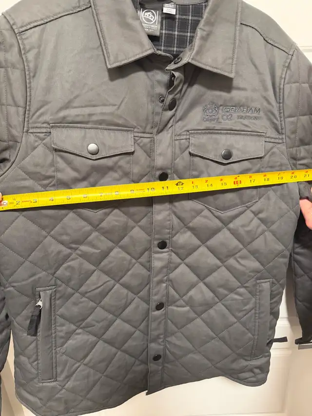 Stormtech Quilted Jacket Men’s Large Grey in Men's in Edmonton - Image 5