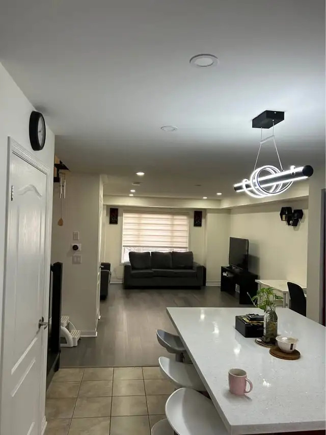 Shared Room for Rent in Mallu's house Mississauga in Room Rentals & Roommates in Mississauga / Peel Region - Image 5