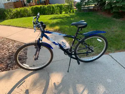 Good condition, medium size 16” frame, 26” wheels, 18 speed
