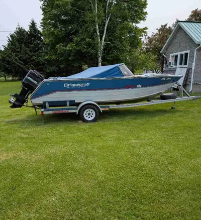 115 Mercury outboard No Leaks Everything works as it should New controls Travel top and cockpit top