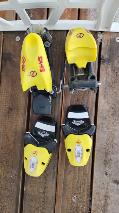 Downhill Kids ski binders with screws, View more