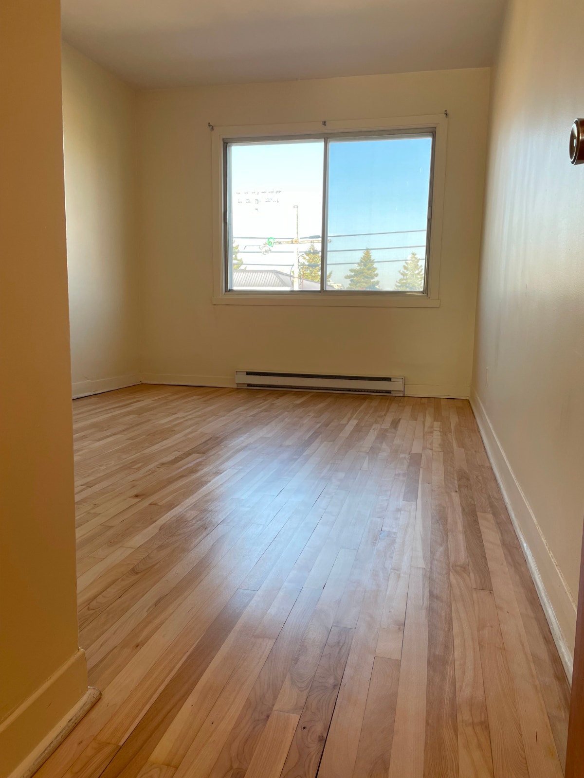 4 1/2 St.Leonard, près de toutes commodités — photo 1