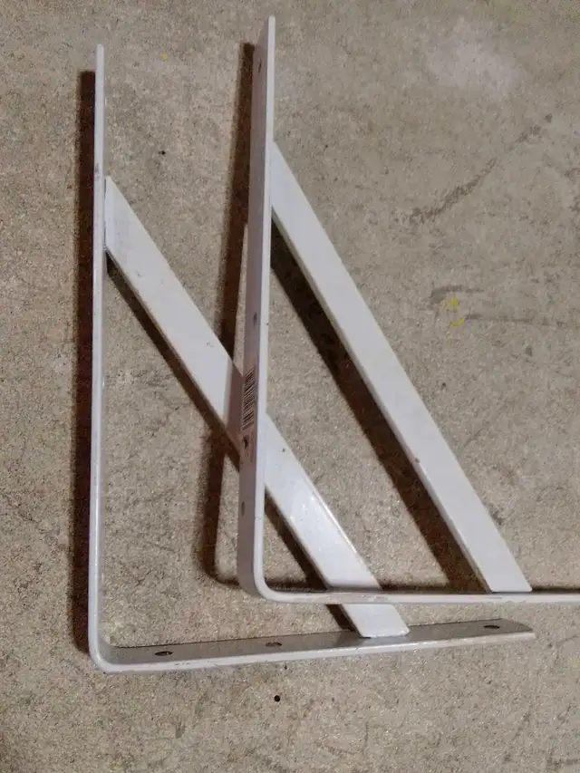 Rubbermaid Shelf Brackets