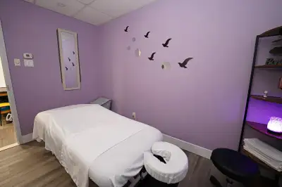 Location de salle de thérapie à Laval Vous êtes massothérapeute certifié(e) , Ostéoapathe, Physiothé...
