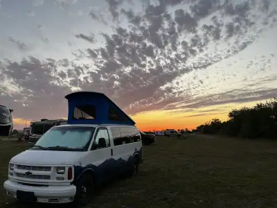 266 000km Nombreuses améliorations: Pneus Toyo M/S: septembre 2025 Transmission remplacée automne 20...