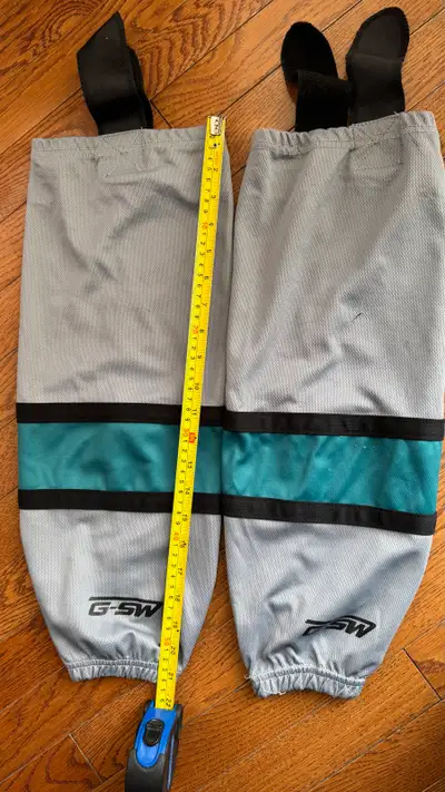 Youth Hockey Socks 21” Used, View more