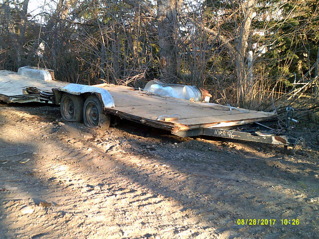 assorted single axle tandem axle & tent trailers old rv flat dks in ATV Parts, Trailers & Accessories in Calgary
