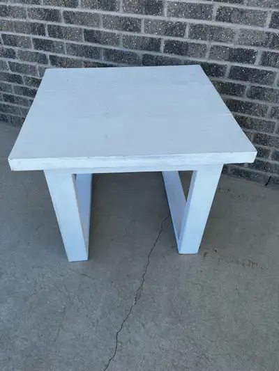 Stressed look Coffee/End table, View more