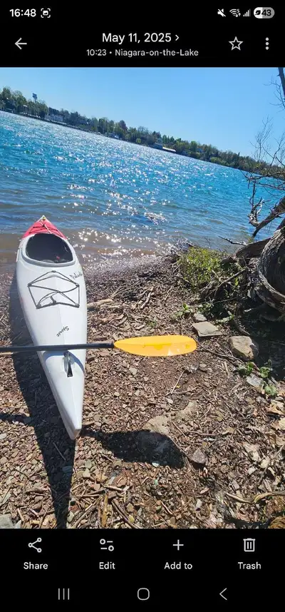 13ft long 40lbs Comes with a paddle Made in Canada