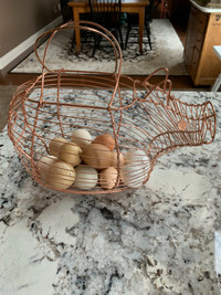 Adorable pig wire basket 