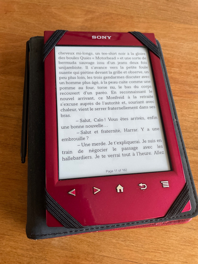 Sony Reader PRS-T2 Red 6inch eBook E-Reader eReader  dans Accessoires pour iPad et tablettes  à Longueuil/Rive Sud