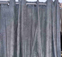 2 Grey curtains 