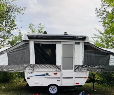 Pop-up Palmino tent trailer camper for rent (1400 pounds, 8 foot box, sleeps 5) Clean canvas upgrade...