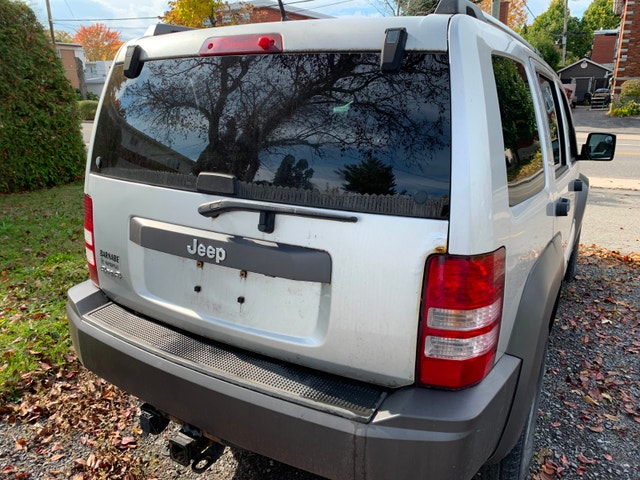 Jeep Liberty 2010 à vendre — photo 4