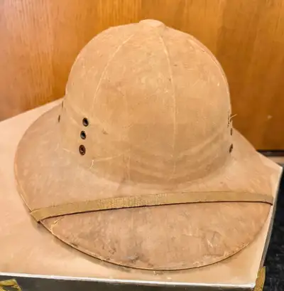 ANTIQUE VINTAGE Hat - Pith Helmet (40's), View more