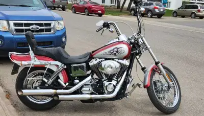 2004 Harley Dyna Wide Glide. 15000 kms. Carburated. Good shape. Screamin Eagle Stage 1. New front ti...