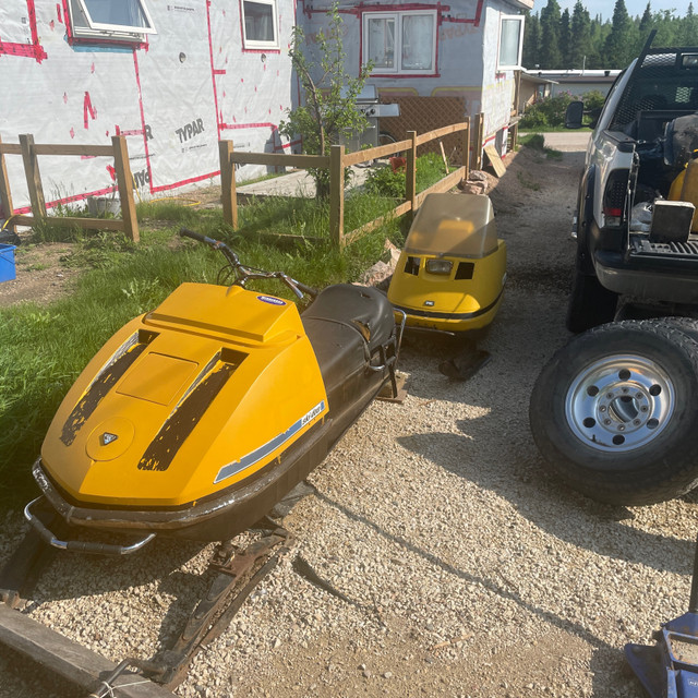 Elan for sale Snowmobiles Flin Flon Kijiji
