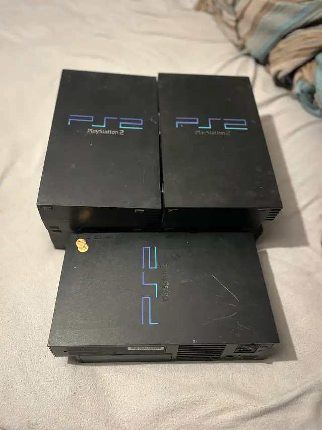 PS2 Console  in Older Generation in London - Image 2