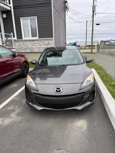 Mazda 3 excellent etat. Demarreur a distance recement installe et batterie toute neuve