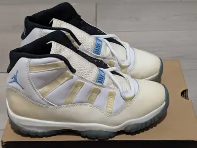DS Air Jordan "Columbia Blue" 11 - Size 8.5 (1996), View more