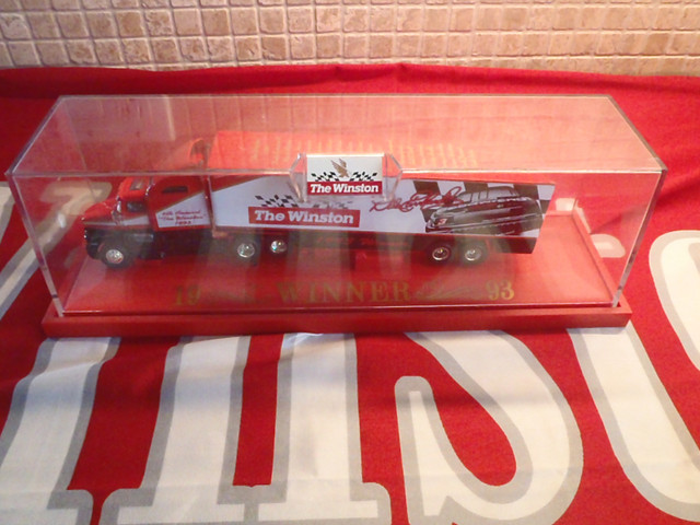 Dale Earnhardt Sr  Six Tractor Trailers Look At Pictures in Arts & Collectibles in Renfrew - Image 4