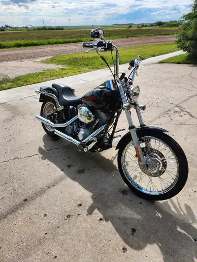 2006 Harley Davidson FSXT Fresh 3 hole oil change, tires are in decent condition, second owner, neve...